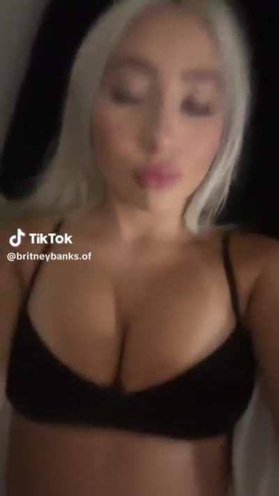 @britneybanks.of