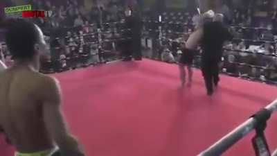 This is why you don&rsquo;t fuck with the referee