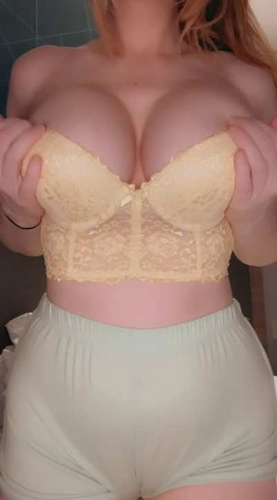 Sorry for the aggressive titty reveal here&hellip;