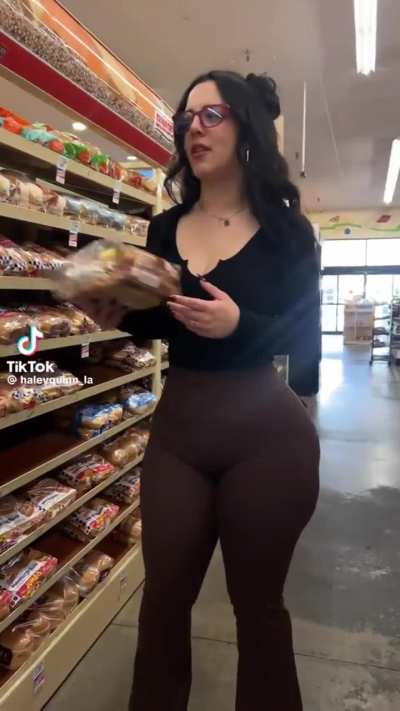 ❄️🐰 Baddest pawg I&rsquo;ve seen 🐰❄️
