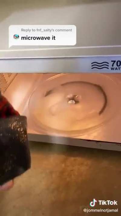 This guy microwaved his 🥛 sock