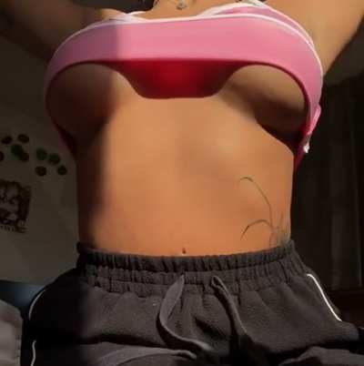 i love the sunlight on my tits&hellip; (drop)