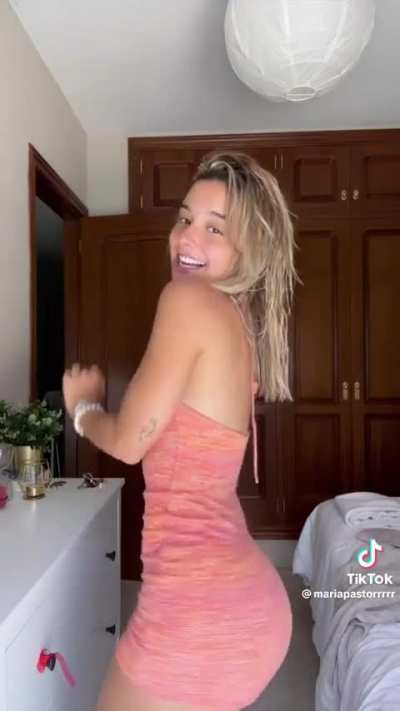 That body in that dress is just wow. I need some buds for her 