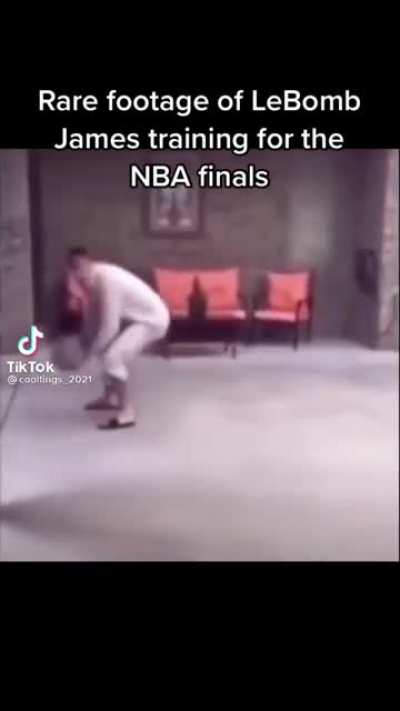 Lebomb James