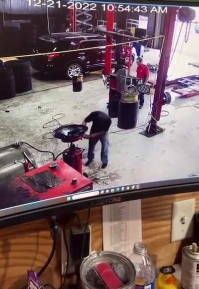 WCGW emptying out this oil