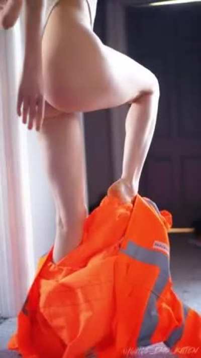Chell from Portal by little_emo_kitten