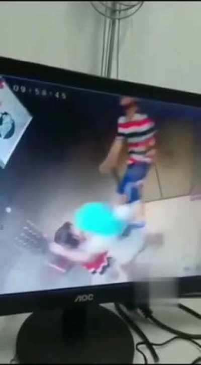 Kid nearly gets hung in elevator