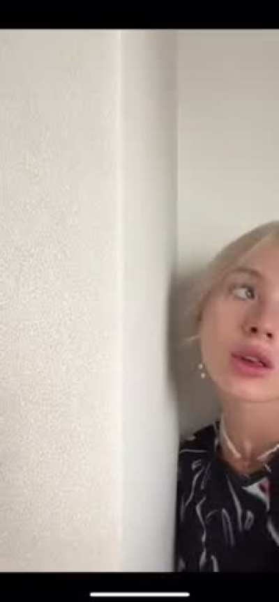 Two sides of me 😇😈 [F]
