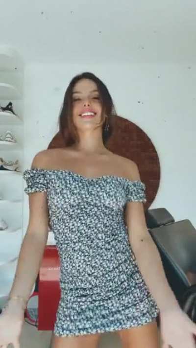 Isis Valverde