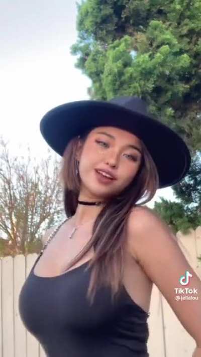 Jeila Dizon