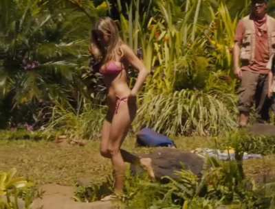 Jennifer Aniston in Just Go With It