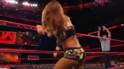 "The Boss" gets ko'd by Nia and pinned by a jobber
