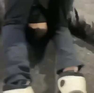 Ain&rsquo;t NO FUCKING WAY this nigga is smokin a ciggie upside down🤦🏾&zwj;♂️nyc niggas I swear bro