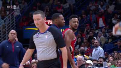 [Highlight] CJ McCollum charges at the ref over foul call and gets the technical