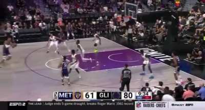 [Highlight] Wemby gets the smooth 3 to go plus the foul!
