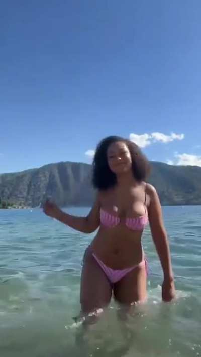 🤎