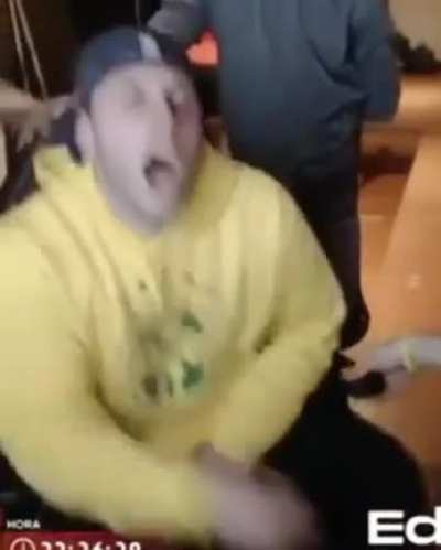 🥚👊🤯