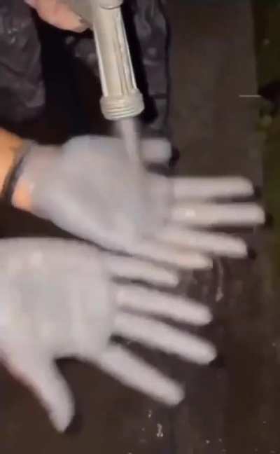 Washing hands 🙌