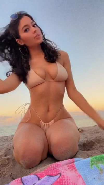 Leslie Vega
