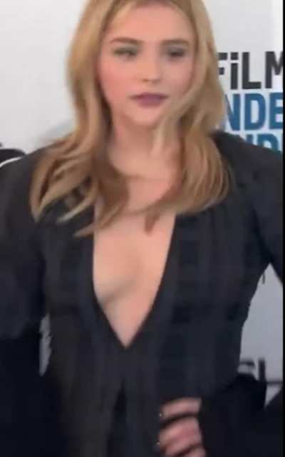 If you could enjoy one kink of yours with Chloe Grace Moretz, what would it be?