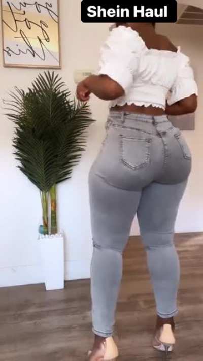 👇🏾
