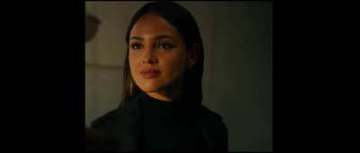 A compilation of Eiza's best moments in "Godzilla VS Kong" (includes a few loops)
