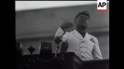 Mussolini&rsquo;s helicopter hand is one of the funnniest thing ever recorded in history.