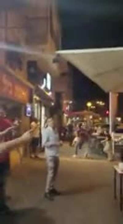 Bazı arkadaşlar bug&uuml;n İsrail tarafını g&ouml;steren bir video attığım i&ccedil;in tetiklenmiş. Bir de iyilik perisi Famasın &ldquo;sadece&rdquo; İsrail askerini vurduğu video gelsin