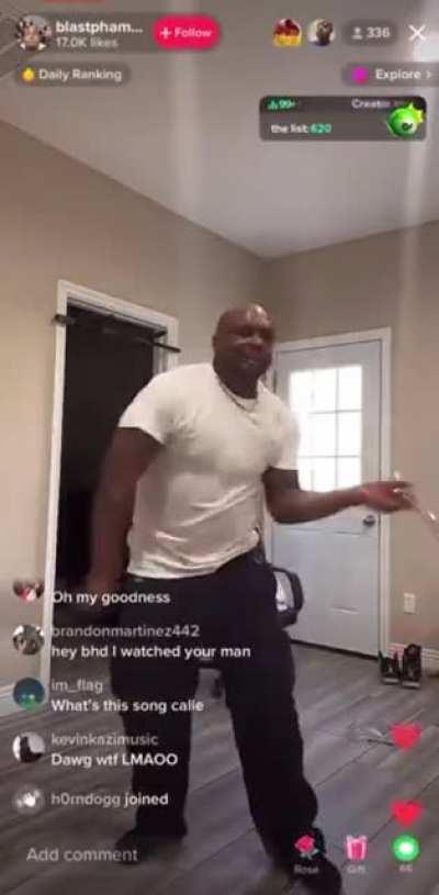 Idk why this shit so funny😭