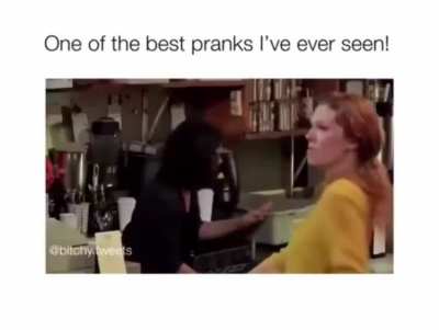 Best prank I&rsquo;ve seen she got them all😭🤣