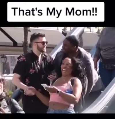 That's my Mom!!