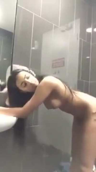 Hotel me pela💦 link in comments 