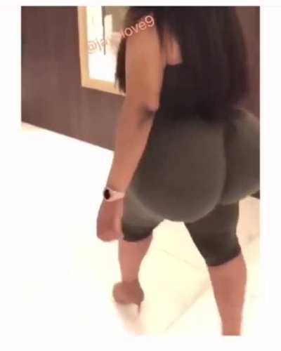 Is that ass real? Or implants?