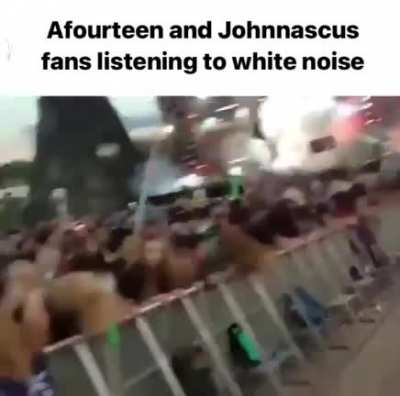 the heavy distortion just turns into noise