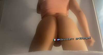 21 | who&rsquo;s up to watch me twerk every night?