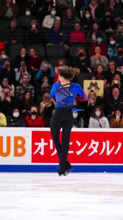 Ilia Malinin&rsquo;s quadruple axel in slow-mo