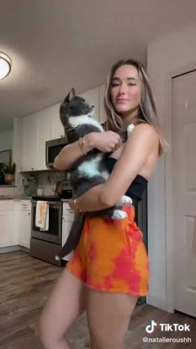 Shes got a nice pussy