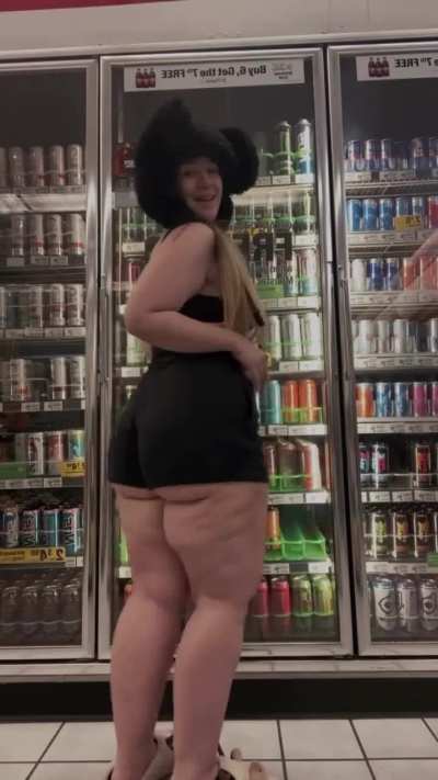 All that ass 😍💕🤤