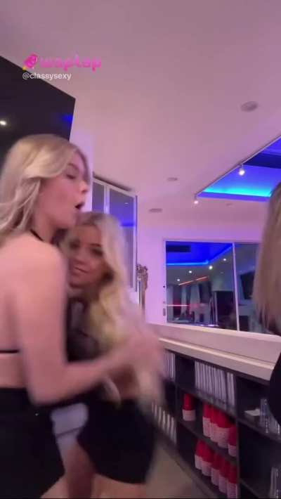 Boobs slip