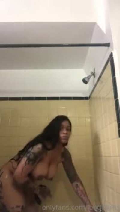 BXXX Shower