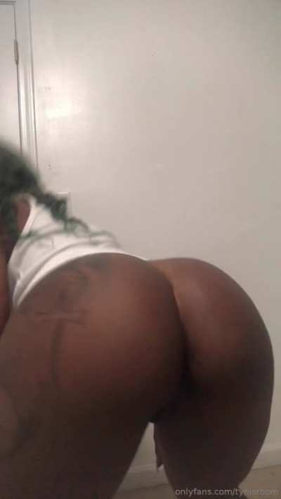 🤍🍑😻👅🖤