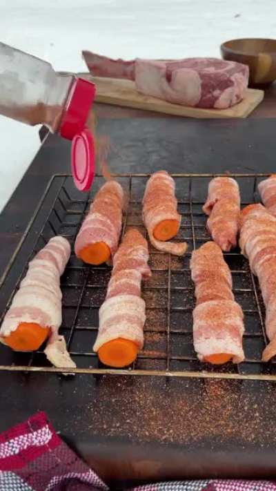 Let&rsquo;s smoke some bacon wrapped carrots 🥓 🥕 💨 with a nice reverse seared juicy tomahawk.