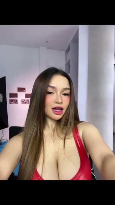 Xyriel Manabat