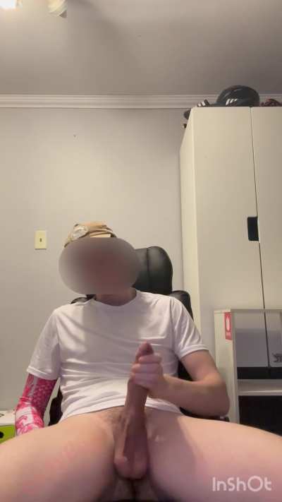 Hung gaming twink