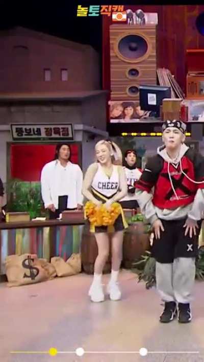 Taeyeon - BoA 'My Name" Focus Cam (Amazing Saturday)