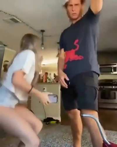 😮