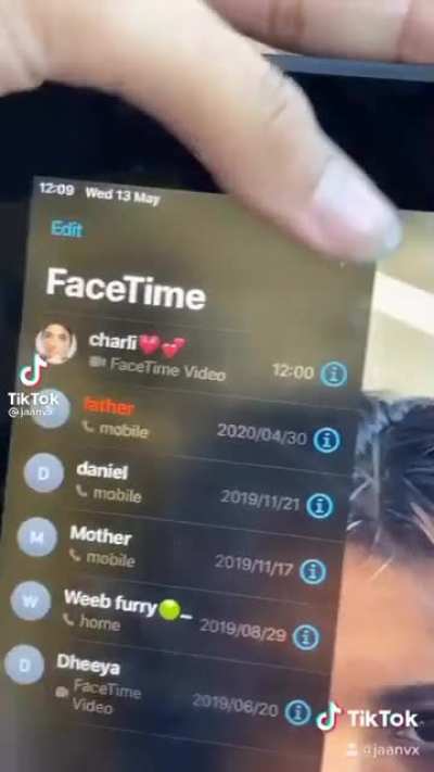 Omg she&rsquo;s friends with Charli!