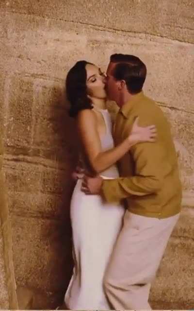Gal Gadot is such a horny milf