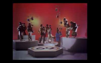 Tiny Tim - Tip Toe Thru The Tulips performance (re-uploaded)