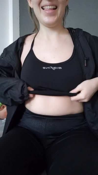 I believe that I have nice tits, fight me&hellip;😽💖drop